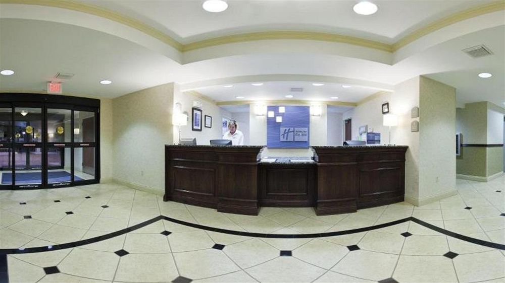 Holiday Inn Express Hotel & Suites Muskogee By Ihg Exterior foto