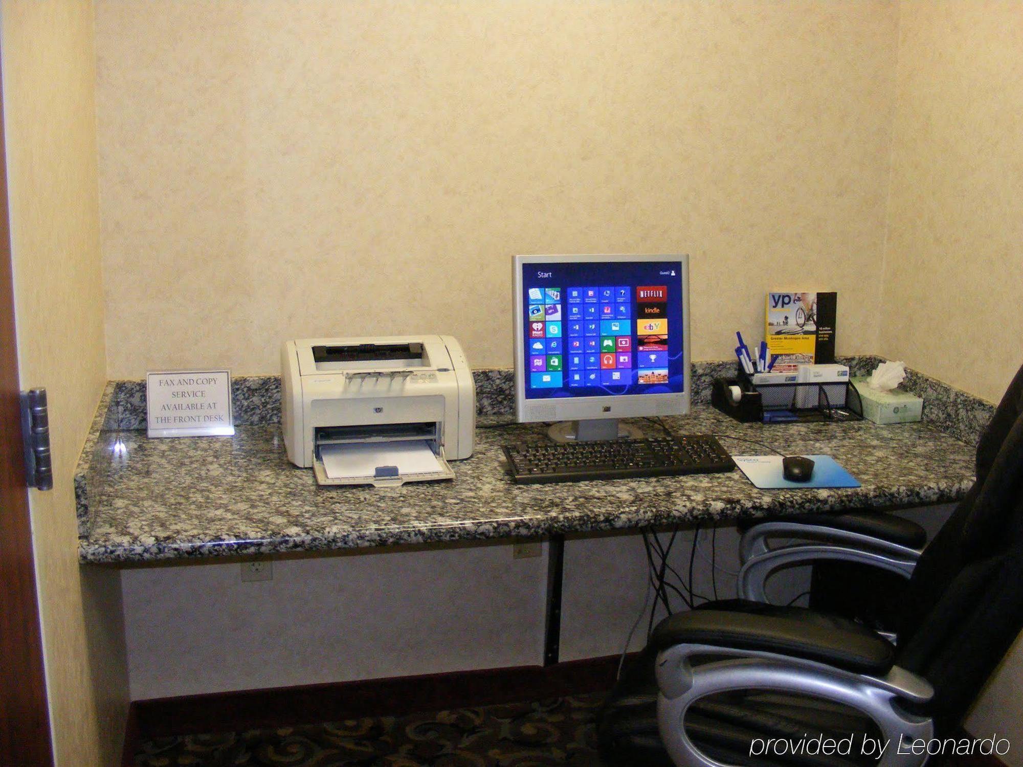 Holiday Inn Express Hotel & Suites Muskogee By Ihg Exterior foto